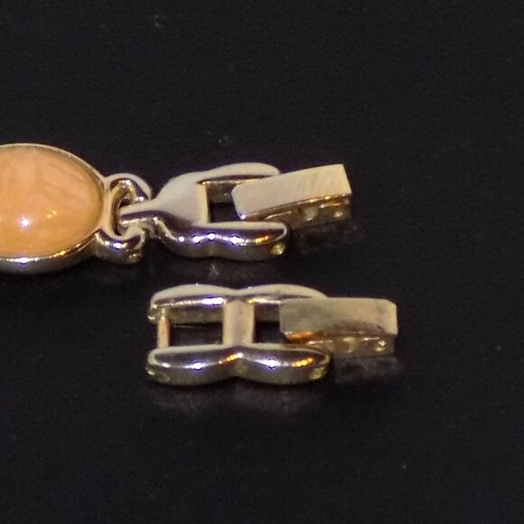 Vintage Gruen II Women's Carved Semi-Precious Stone Scarab Mother-of-Pearl Watch - Picture 6 of 8